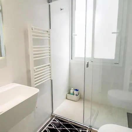 Velazquez By Interhome * Бенидорм